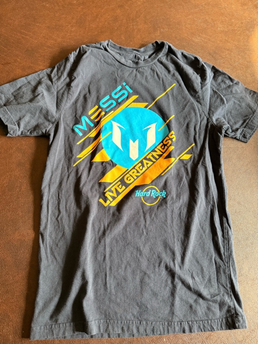 Messi 'Live Greatness' Graphic Tee